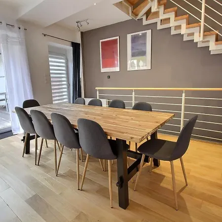 Maison De Caractere Avec Jacuzzi Et Parking A Deux Pas Du Centre Historique De - Fr-1-722-3 *