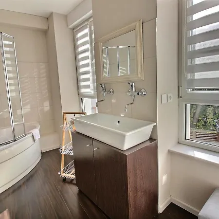 Maison De Caractere Avec Jacuzzi Et Parking A Deux Pas Du Centre Historique De - Fr-1-722-3 بيت للعطل